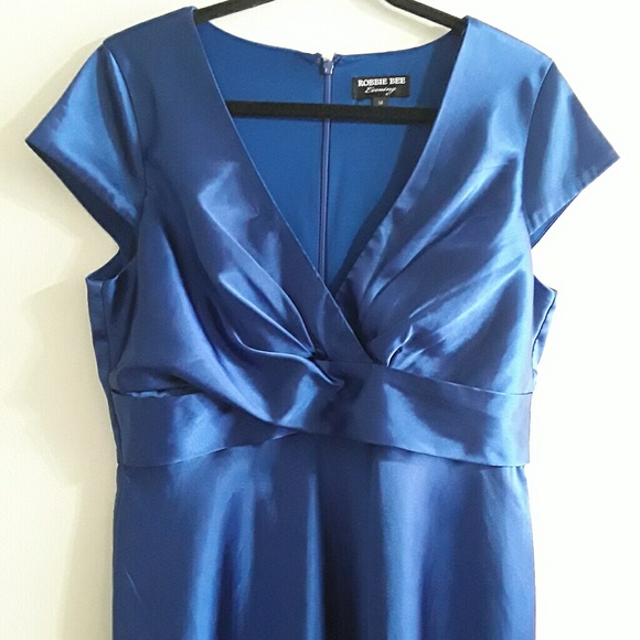 Evening dress - Picture 3 of 5